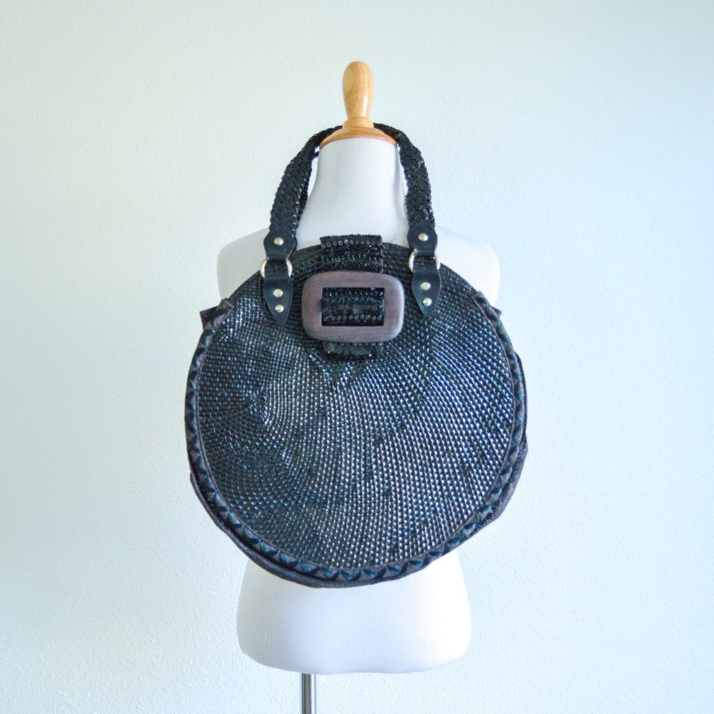 Oversize Round Straw Bag